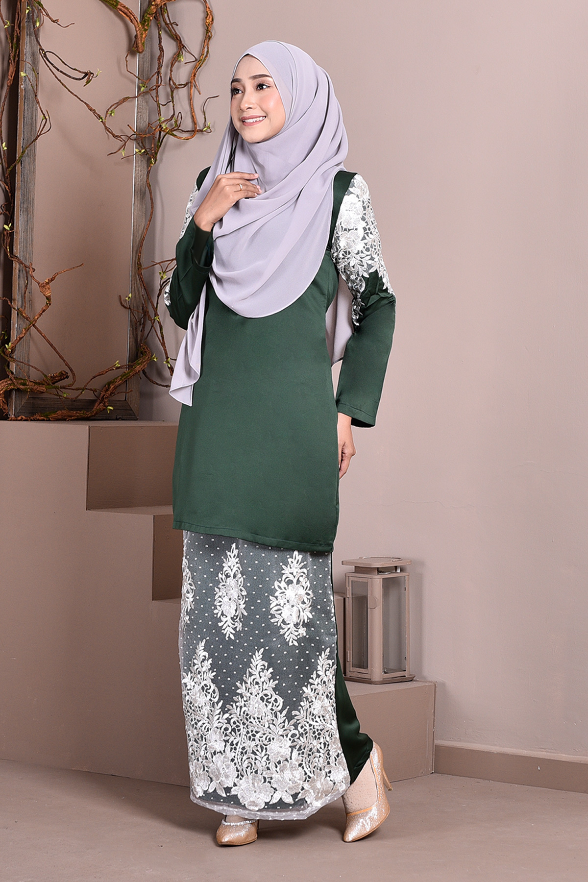 Baju Kurung Lace Mathilde - Forest Green