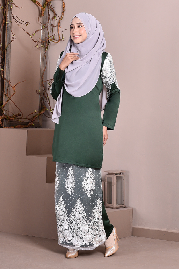 Baju Kurung Lace Mathilde - Forest Green