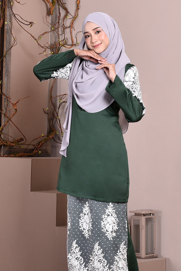 Baju Kurung Lace Mathilde - Forest Green