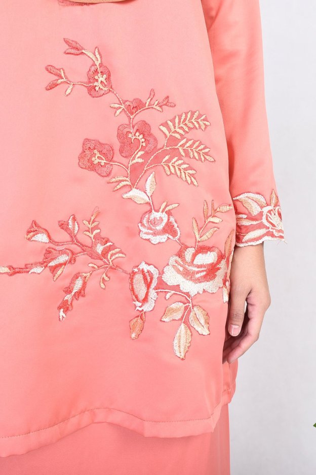 Baju Kurung Mirda Embroiderry - Teracotta Orange