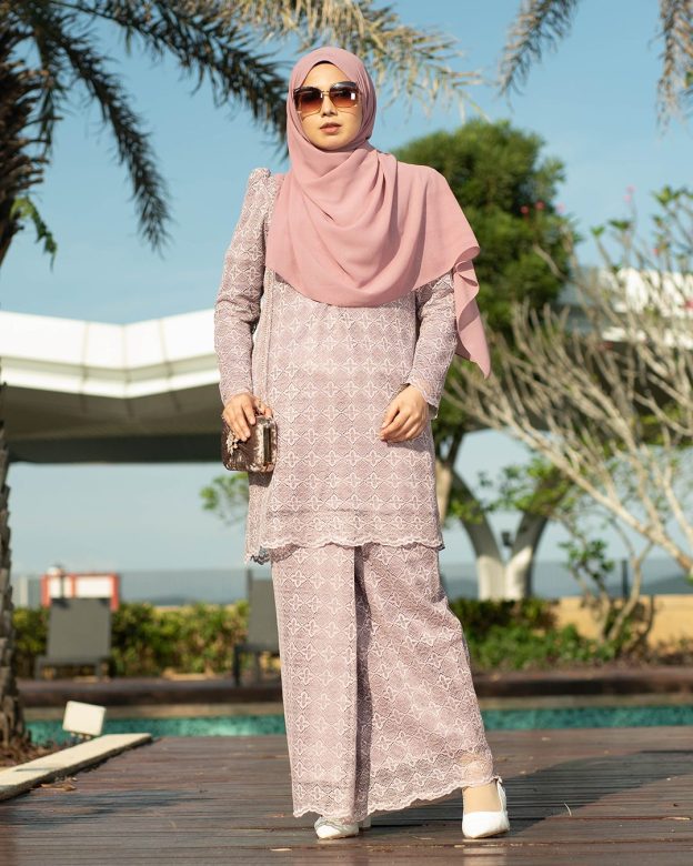 Baju Kurung Moden Puffy Lace Raiqa - Heather Purple