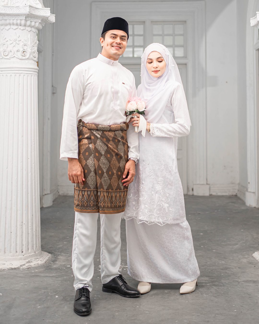 Baju Kurung Moden Lace Nelly - Snow White