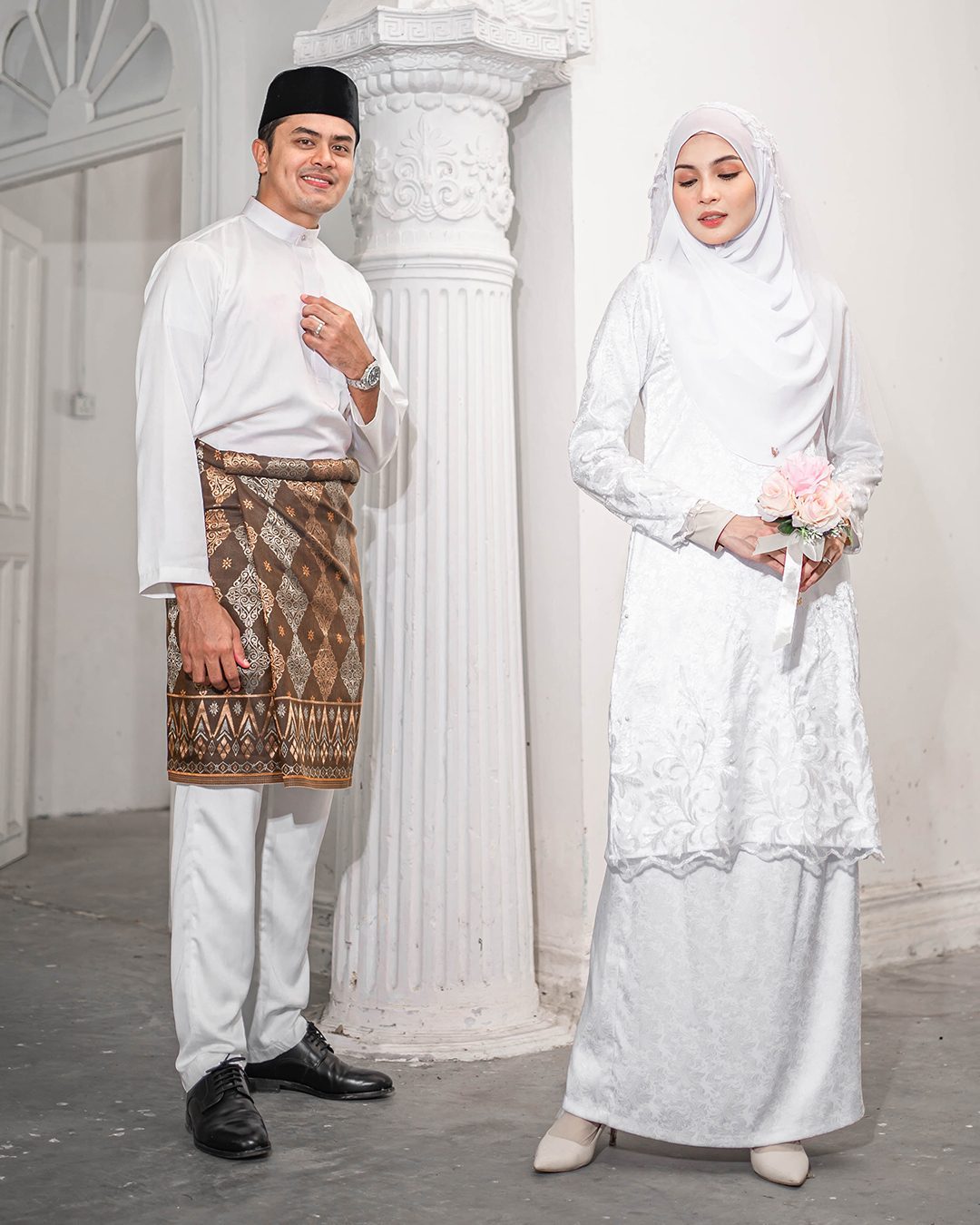 Baju Kurung Moden Lace Nelly - Snow White