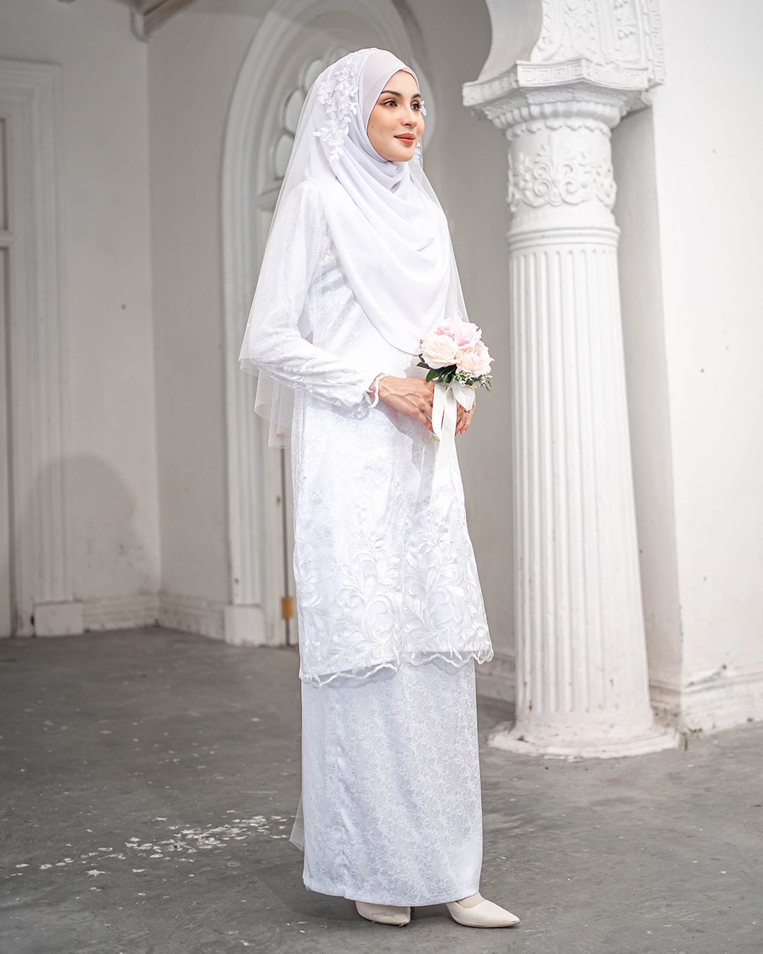 Baju Kurung Moden Lace Nelly - Snow White