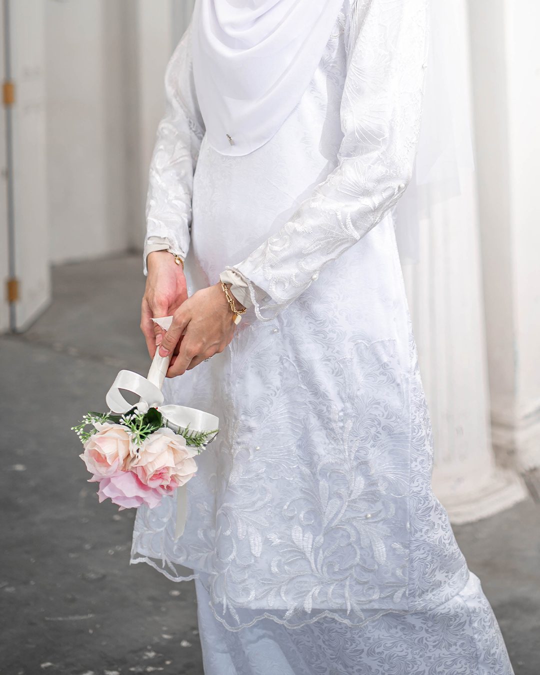 Baju Kurung Moden Lace Nelly - Snow White