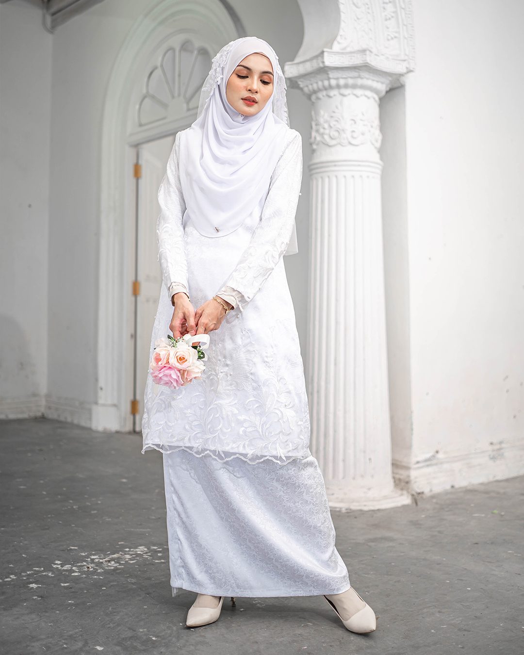 Baju Kurung Moden Lace Nelly - Snow White