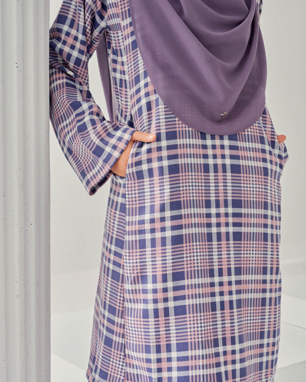 Baju Kurung Pahang Lysandra Laluna X MCC - Dark Purple