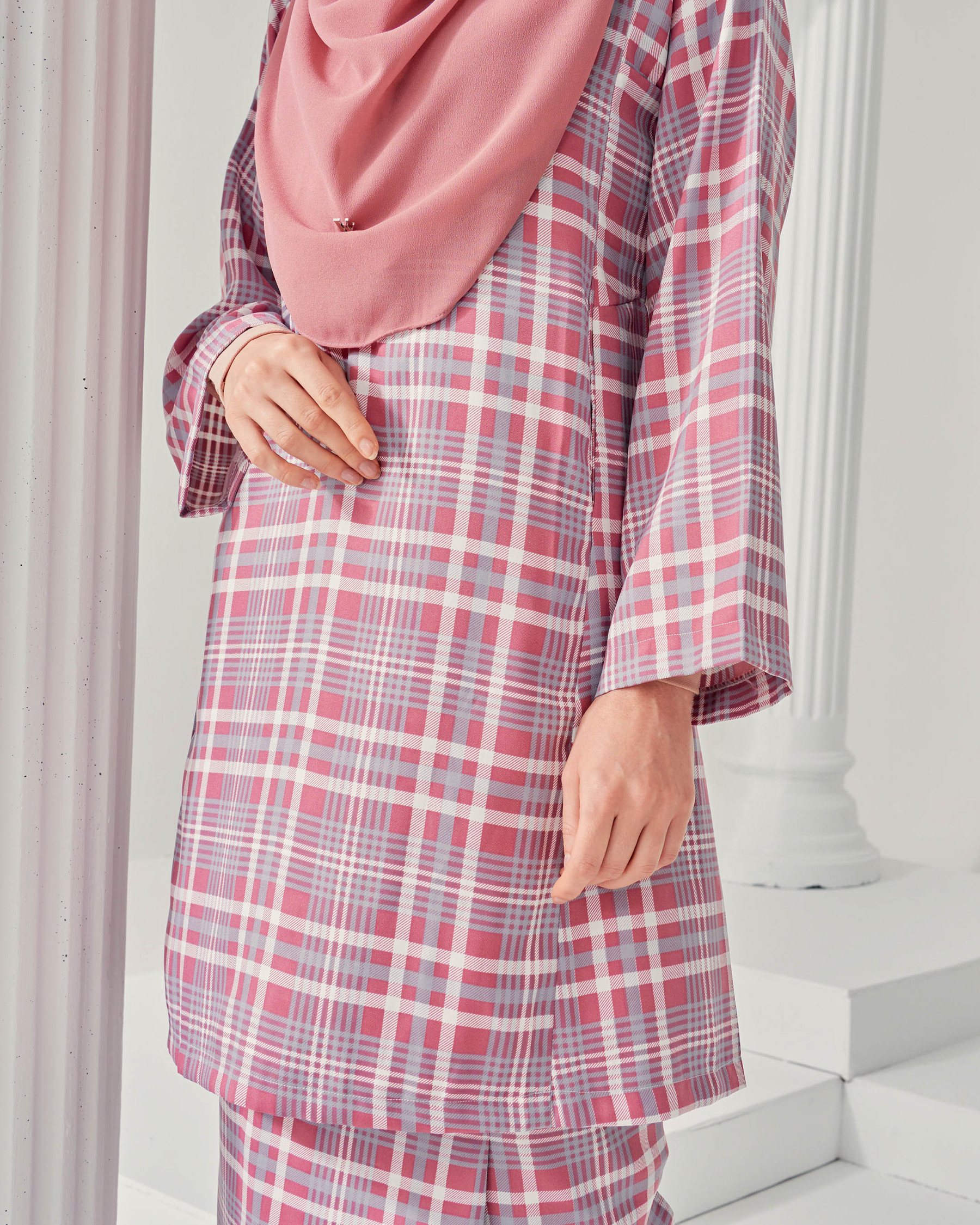Baju Kurung Pahang Lysandra Laluna X MCC - Mulberry