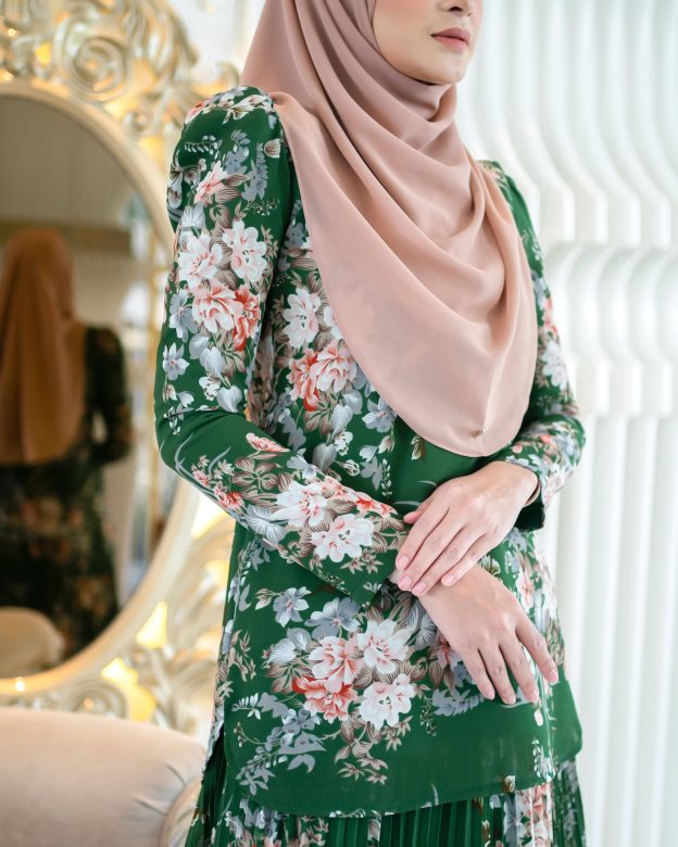 Baju Kurung Pleated Amelie - Grass Green