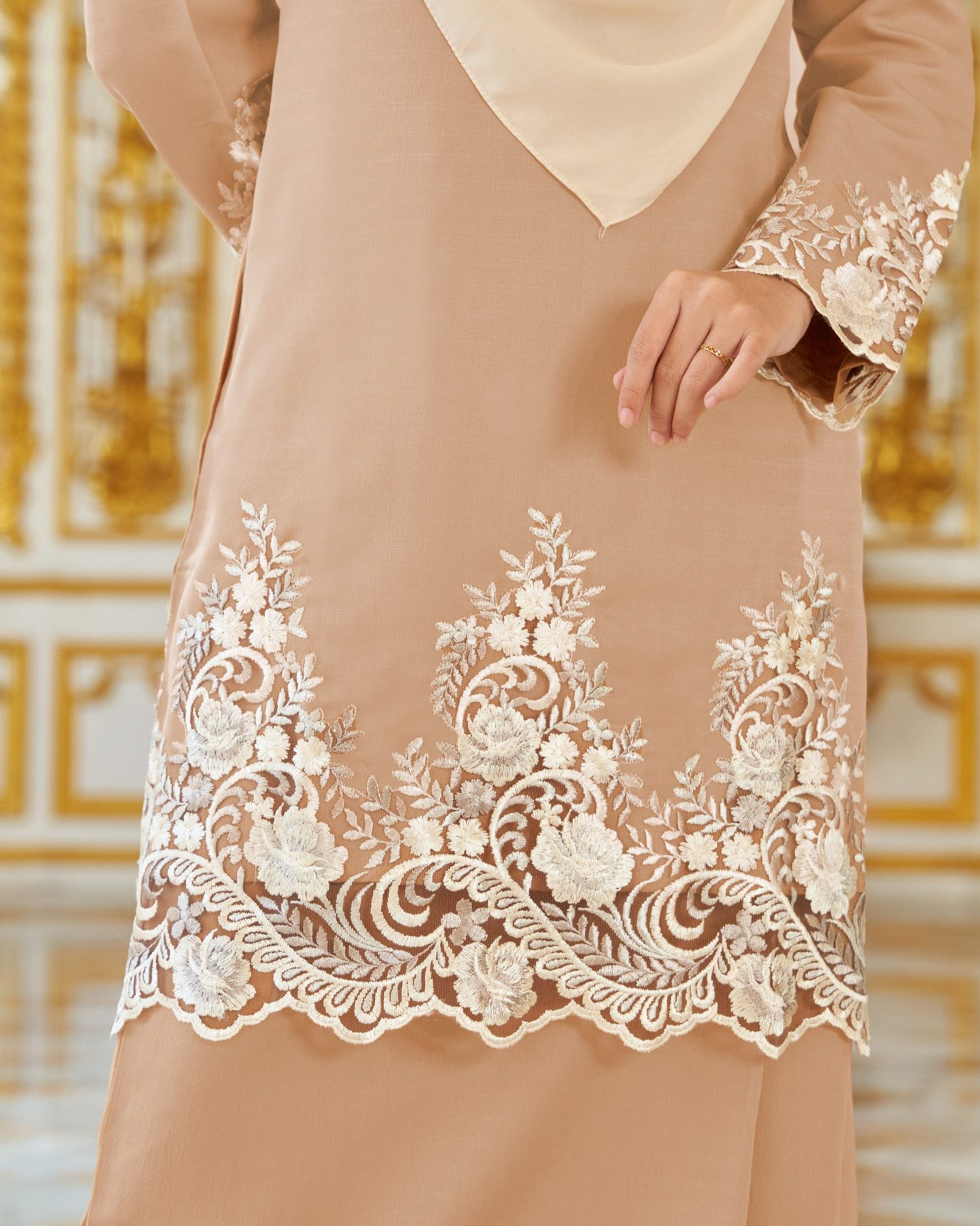 Baju Kurung Royal Lace Ayra - Beige Castle