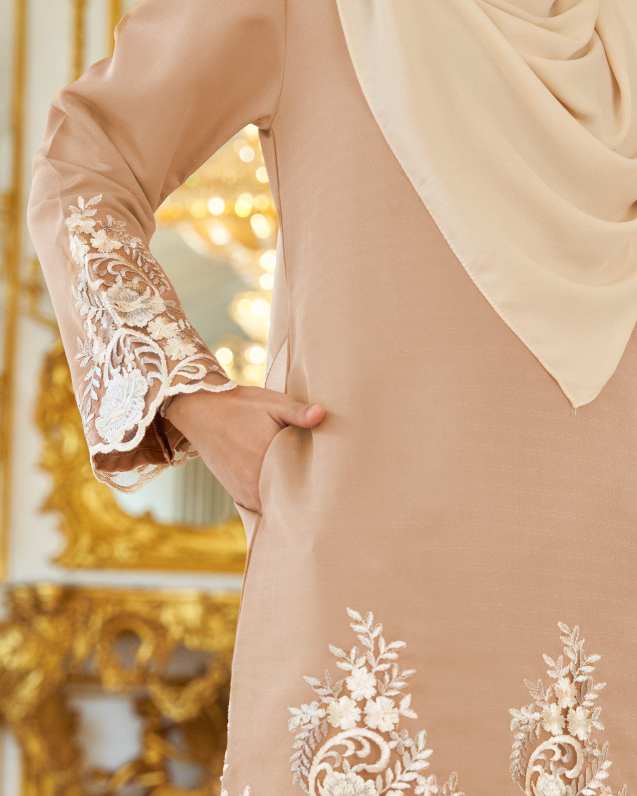 Baju Kurung Royal Lace Ayra - Beige Castle
