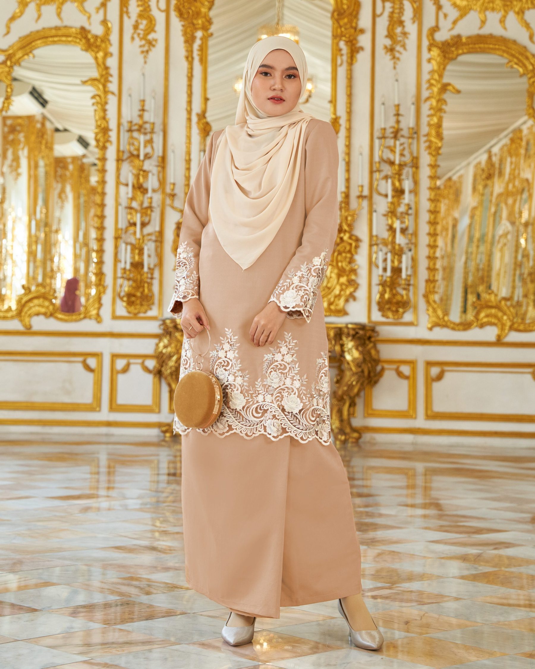 Baju Kurung Royal Lace Ayra - Beige Castle