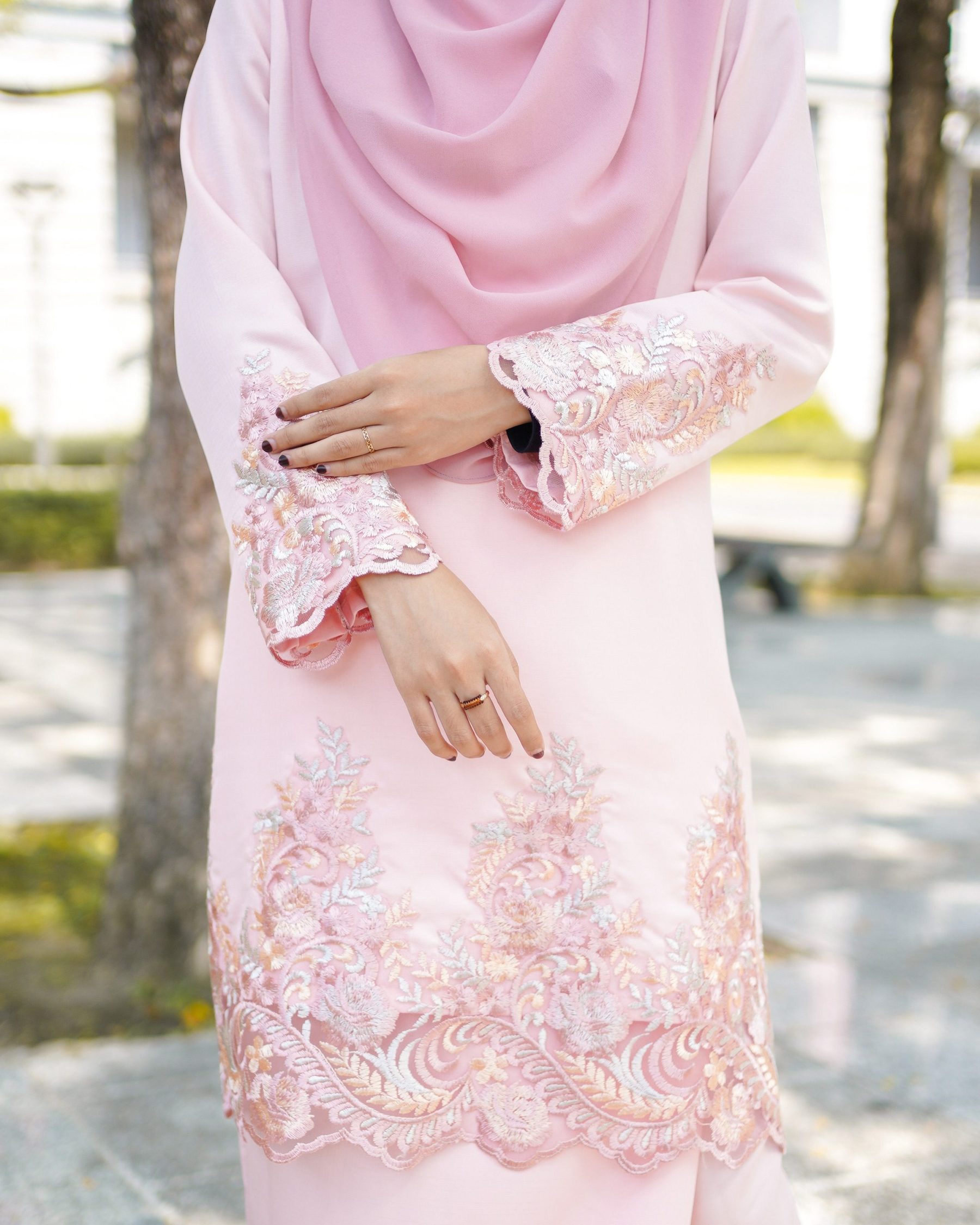 Baju Kurung Royal Lace Ayra - Baby Pink