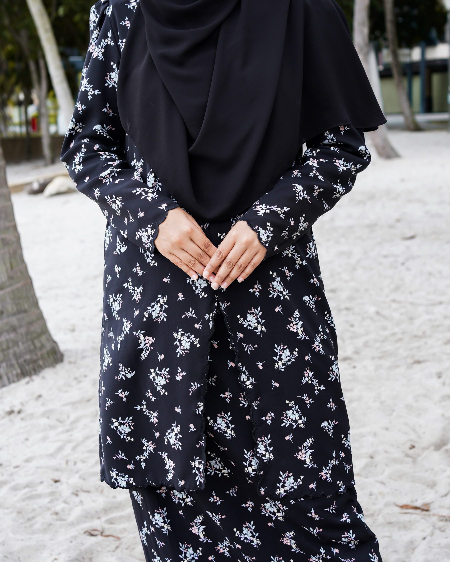 Baju Kurung Sulam Lutfia Laluna X MCC - Matte Black