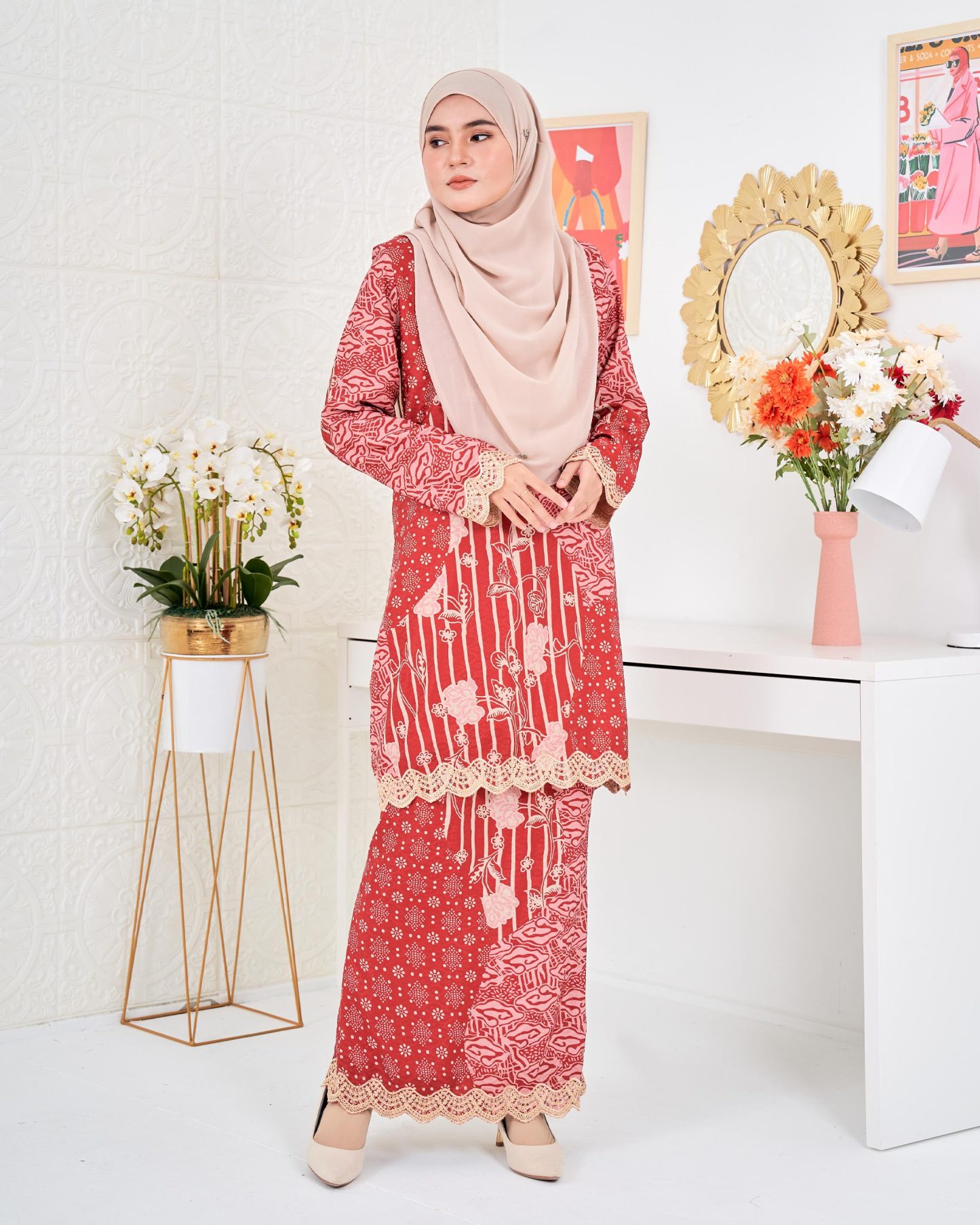 Baju Kurung Moden Batik Puteri Layla Laluna X MCC - Scarlet Red