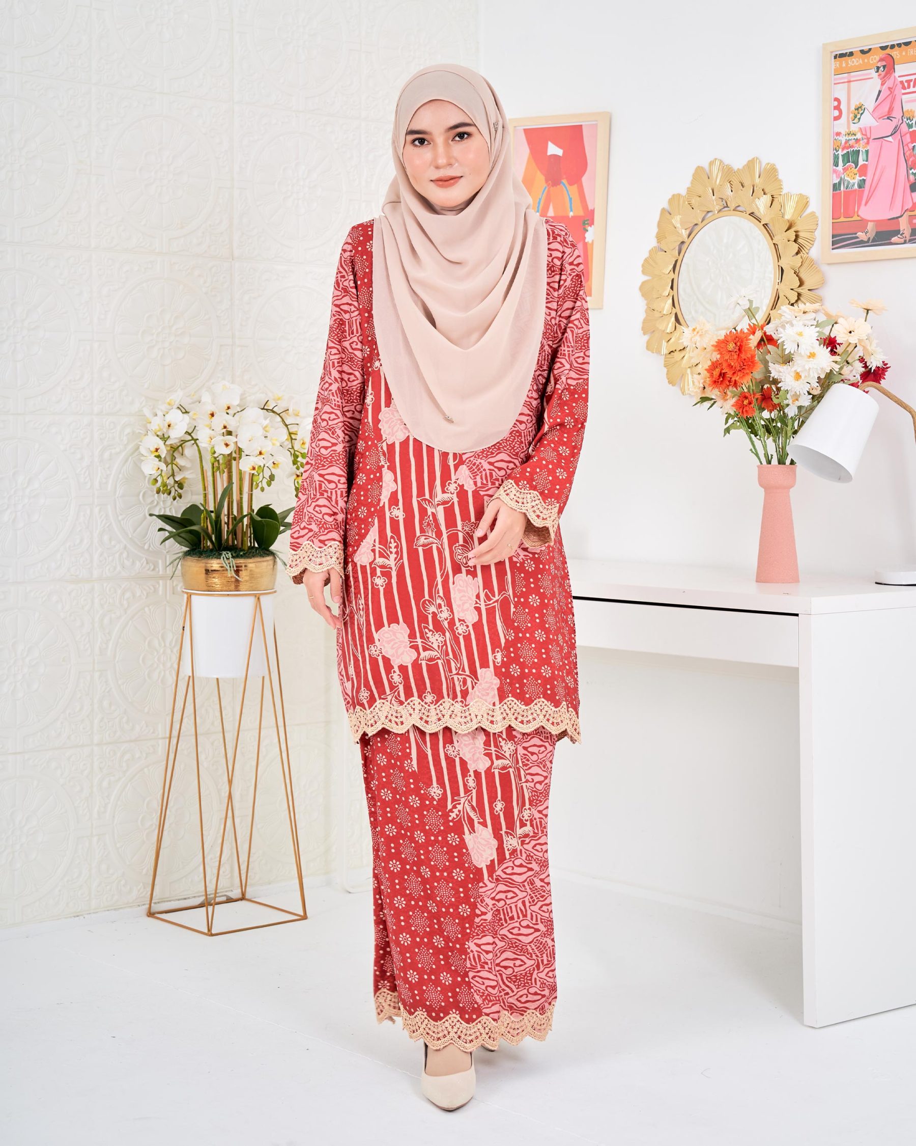 Baju Kurung Moden Batik Puteri Layla Laluna X MCC - Scarlet Red