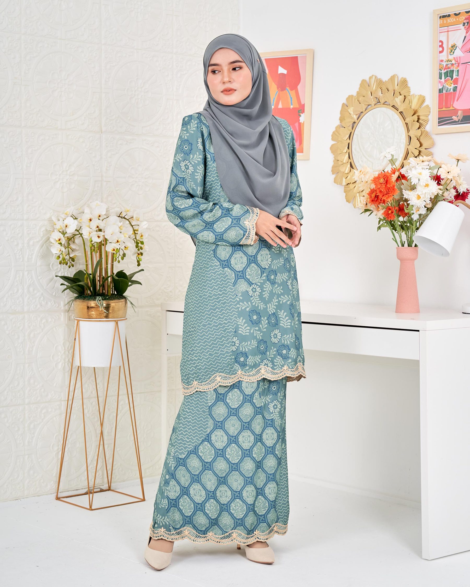 Baju Kurung Moden Batik Puteri Ledang Laluna X MCC - Teal Green