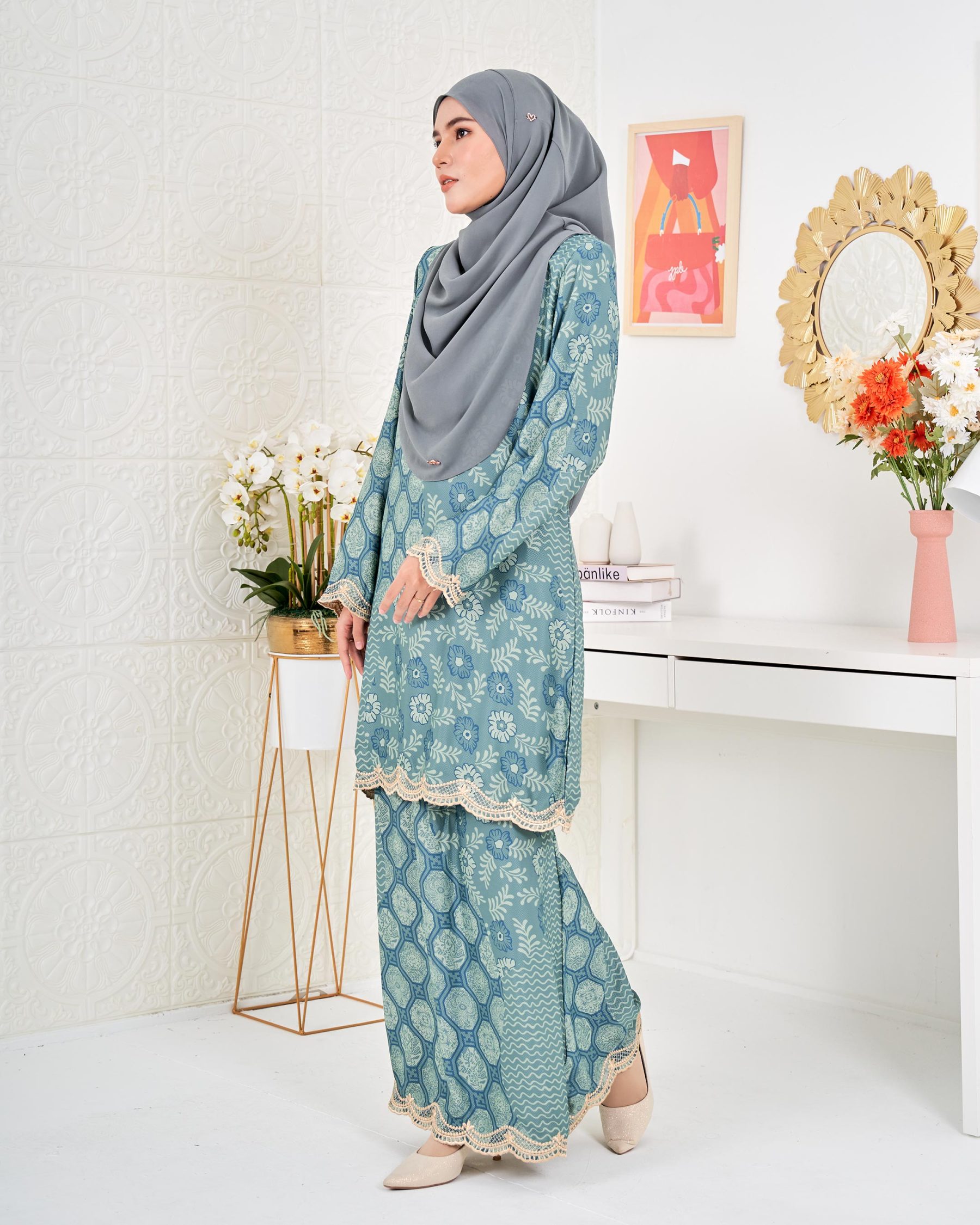 Baju Kurung Moden Batik Puteri Ledang Laluna X MCC - Teal Green