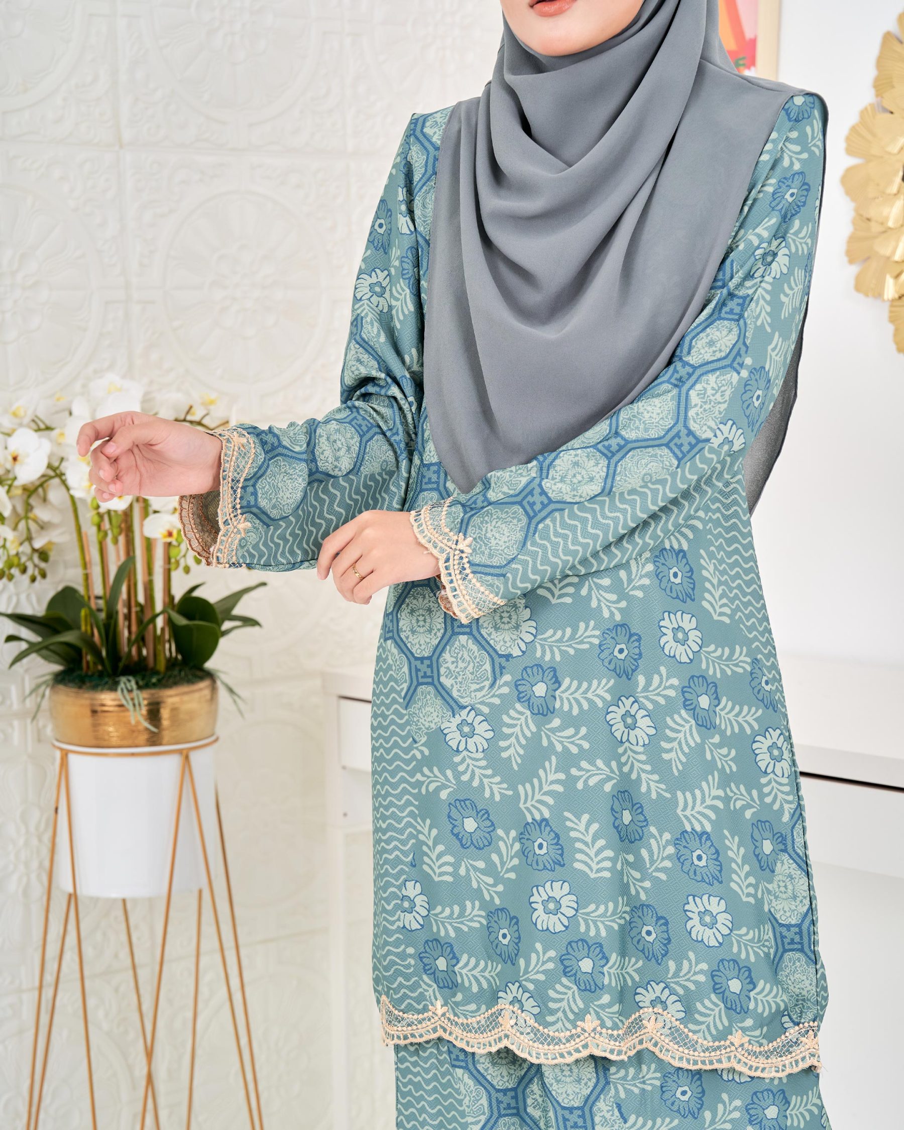 Baju Kurung Moden Batik Puteri Ledang Laluna X MCC - Teal Green