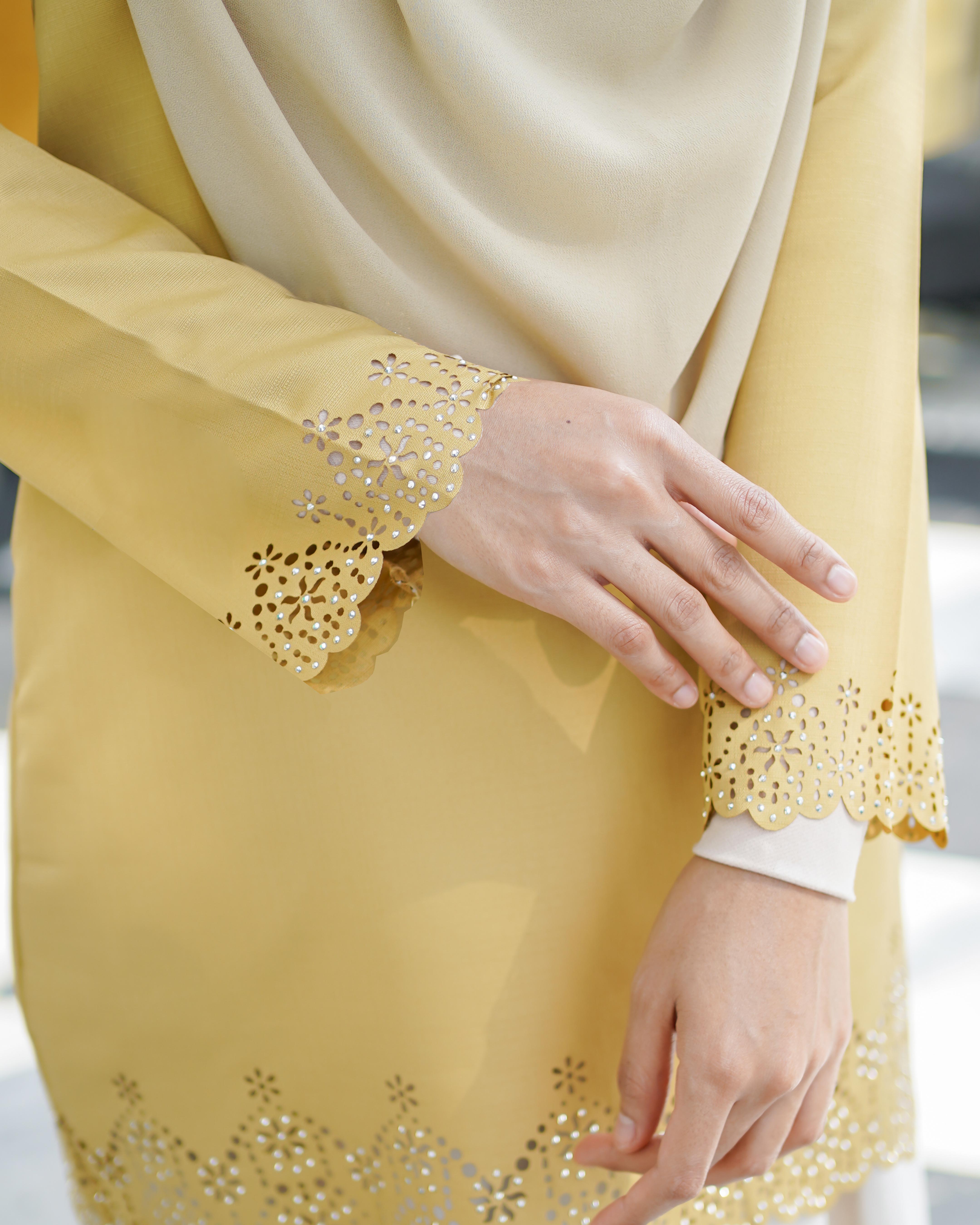 Baju Lasercut Allena - Yellow