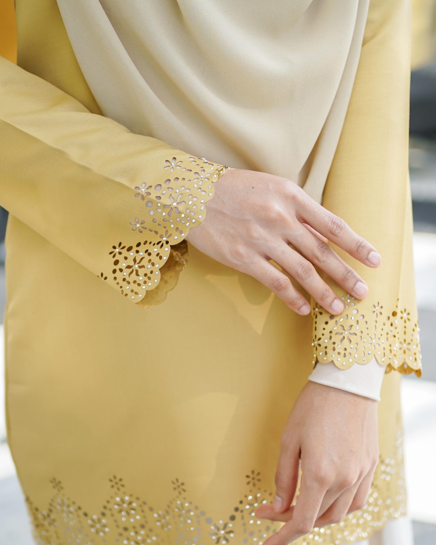 Baju Lasercut Allena - Yellow
