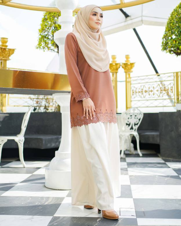 Baju Lasercut Allena - Wood Brown