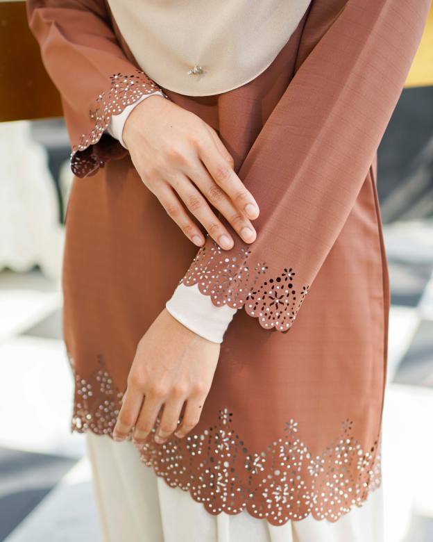 Baju Lasercut Allena - Wood Brown