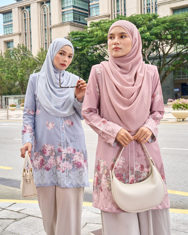 Blouse Alma Rosalie Series