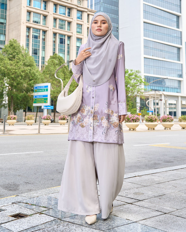 Blouse Alma Rosalie Series