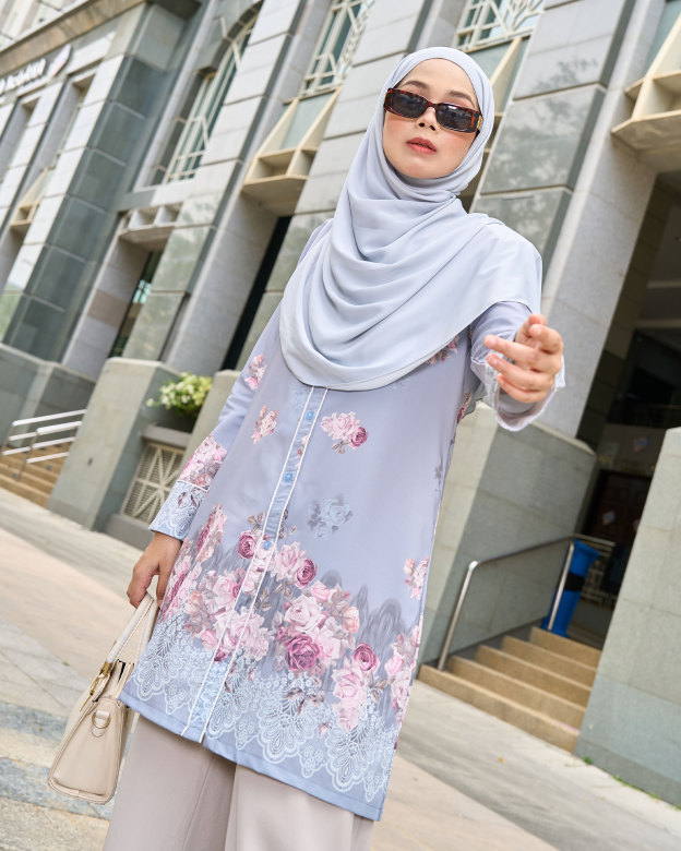 Blouse Alma Rosalie Series