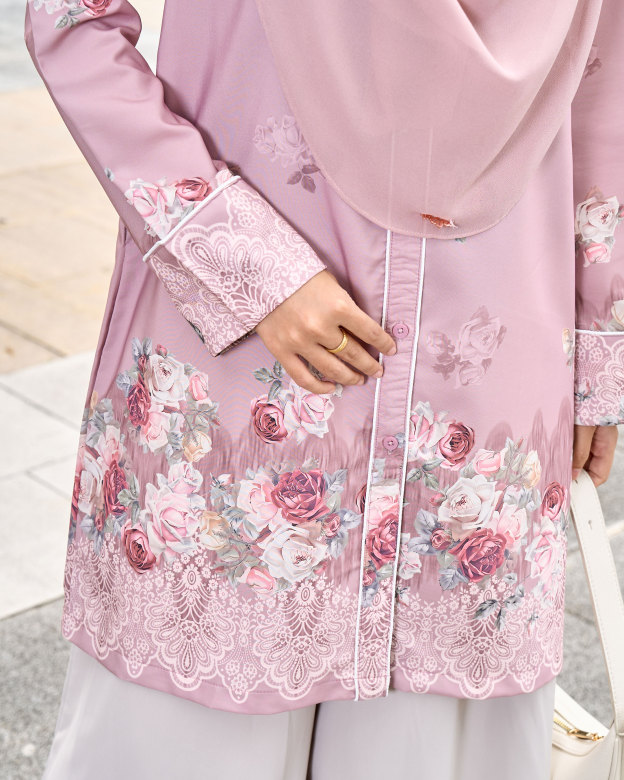 Blouse Alma Rosalie Series