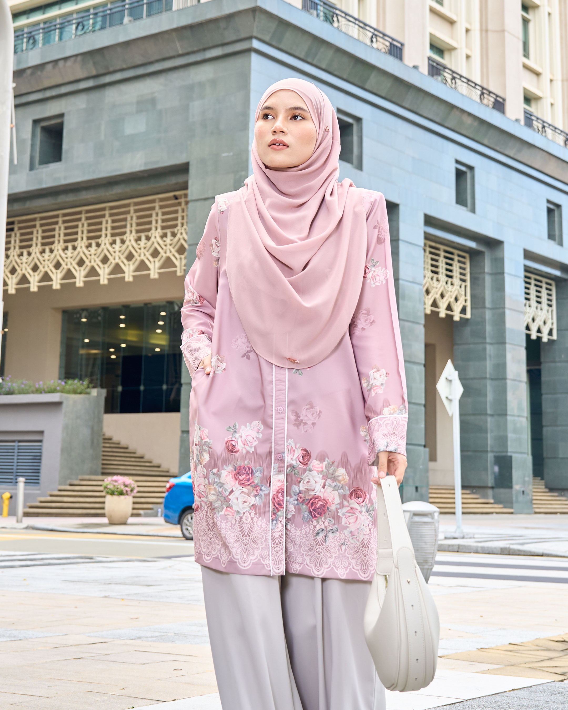 Blouse Alma Rosalie Series