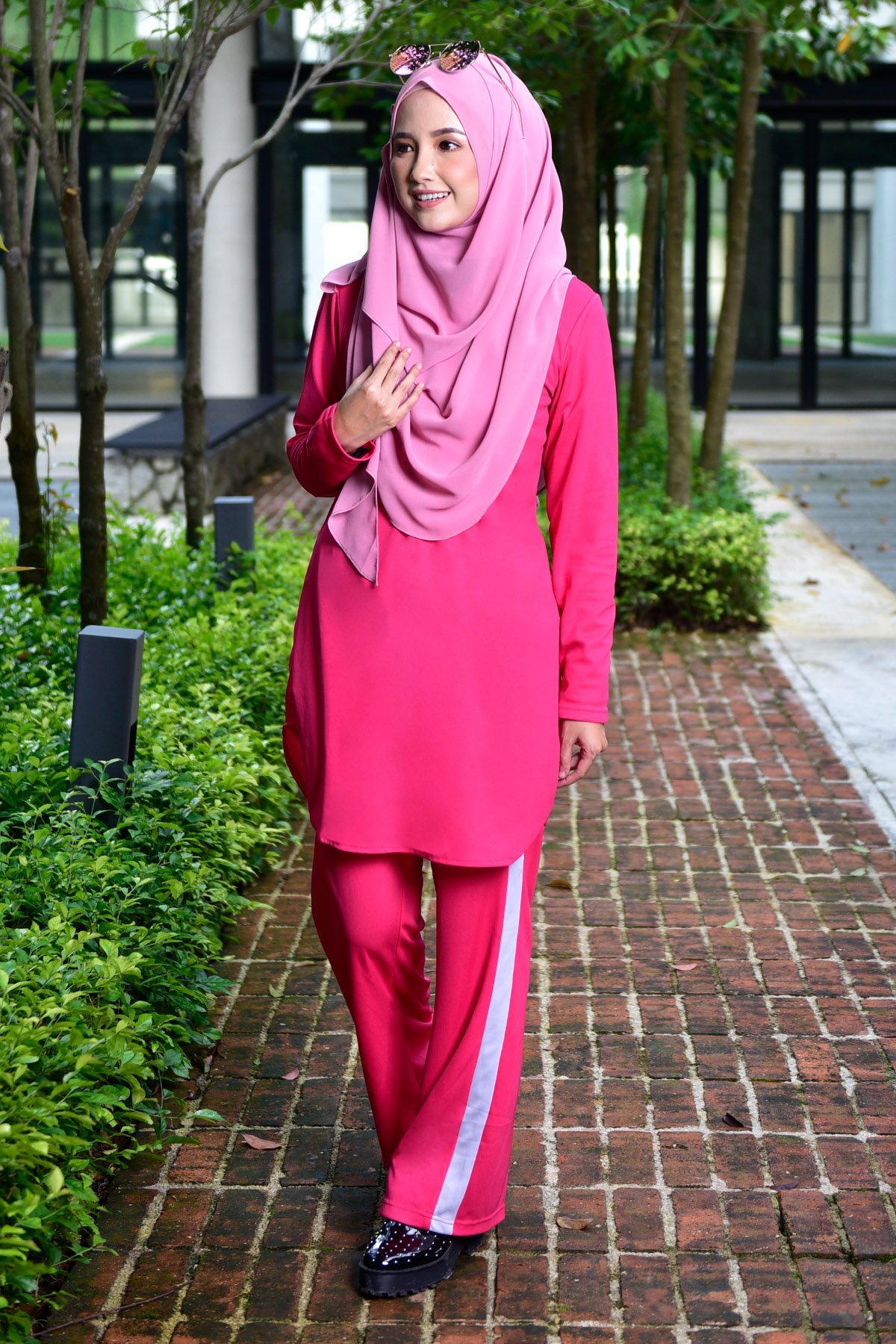 Blouse Atiya Hoodie - Shock Pink