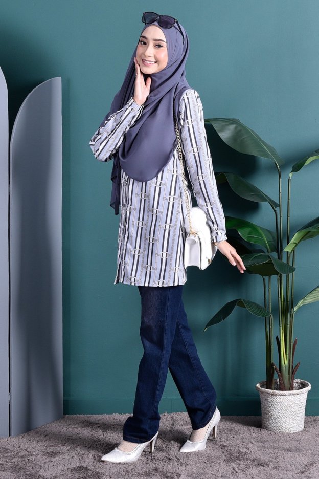 Blouse Chantel - Periwinkle Blue