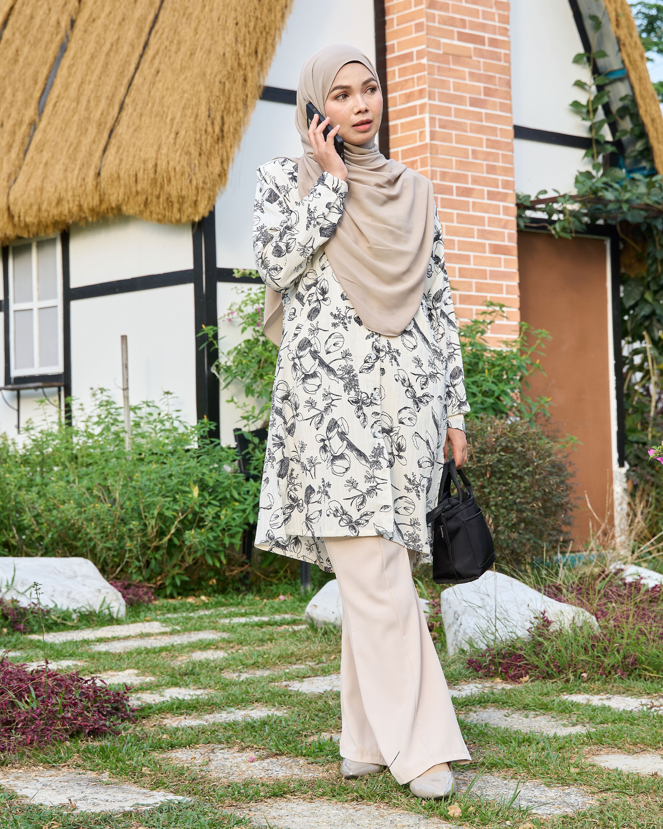 Blouse Darisa Lotus Series