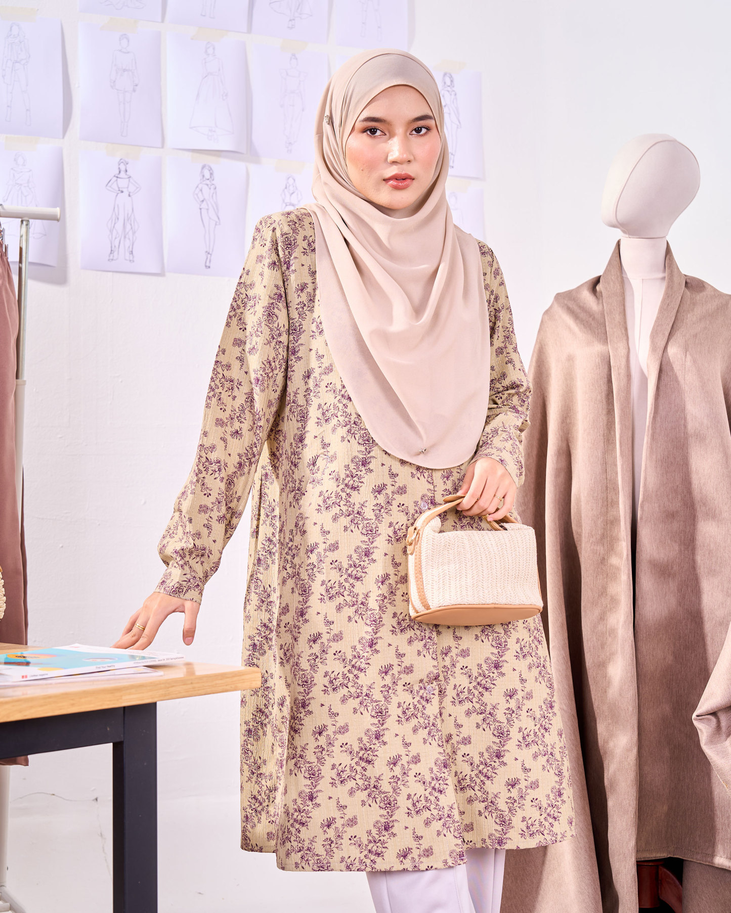 Blouse Darisa Peony Series