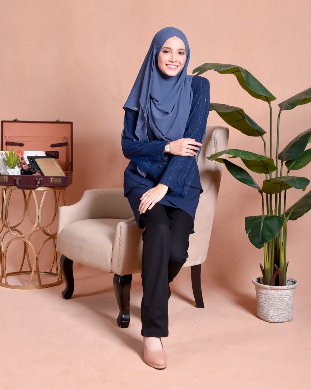 Blouse Lace Hanaa - Inky Blue