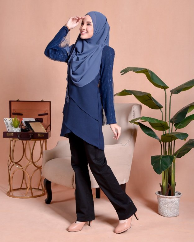 Blouse Lace Hanaa - Inky Blue