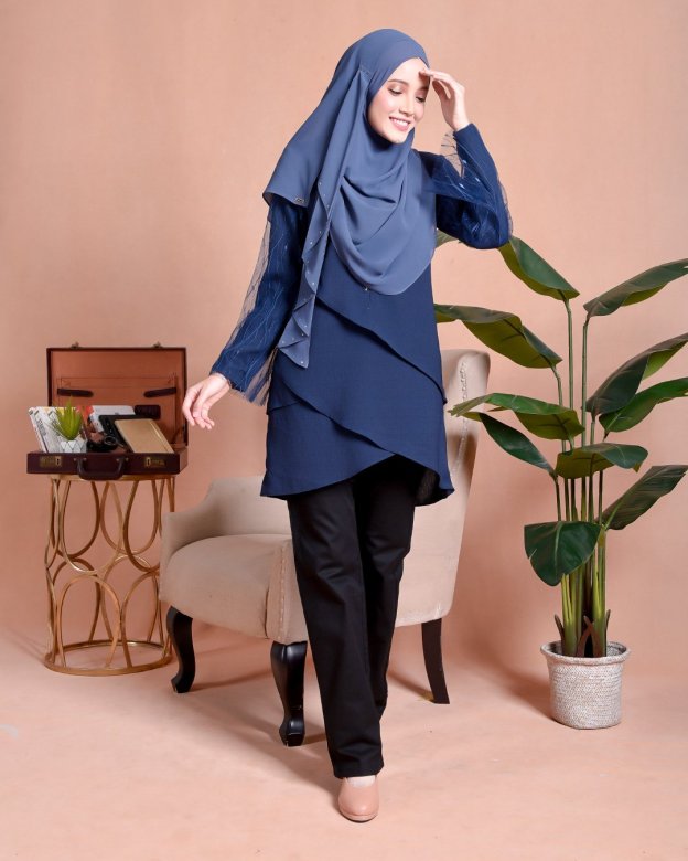 Blouse Lace Hanaa - Inky Blue