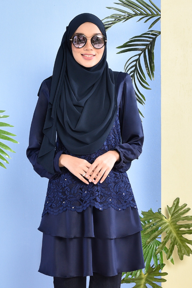 Blouse Lace Baini - Navy Blue