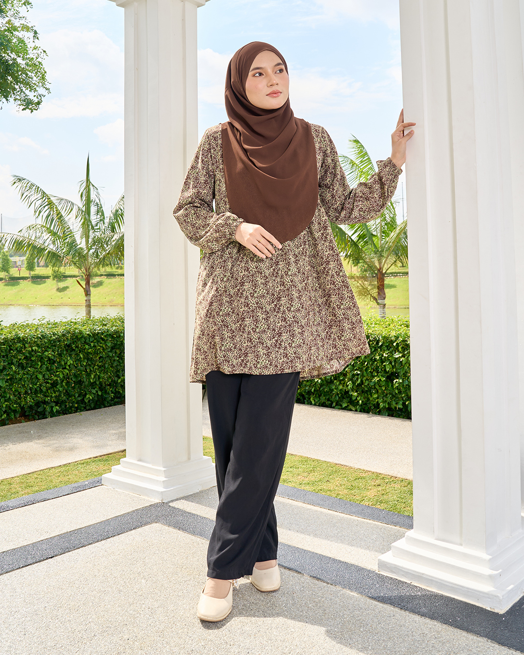 Blouse Lisa Suri - Suri Series