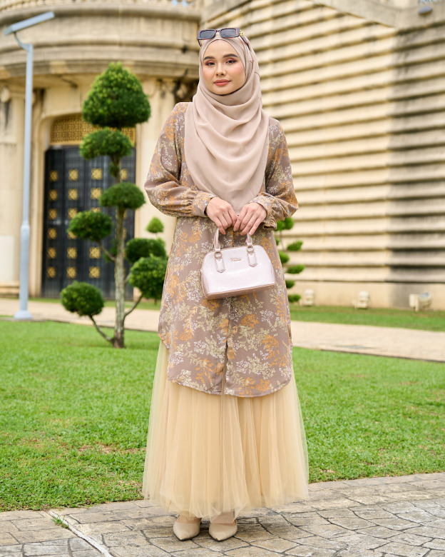 Blouse Naza – Evelyn Brown