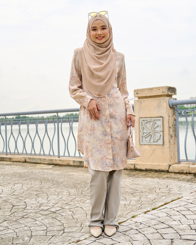 Blouse Naza – Evelyn Nude