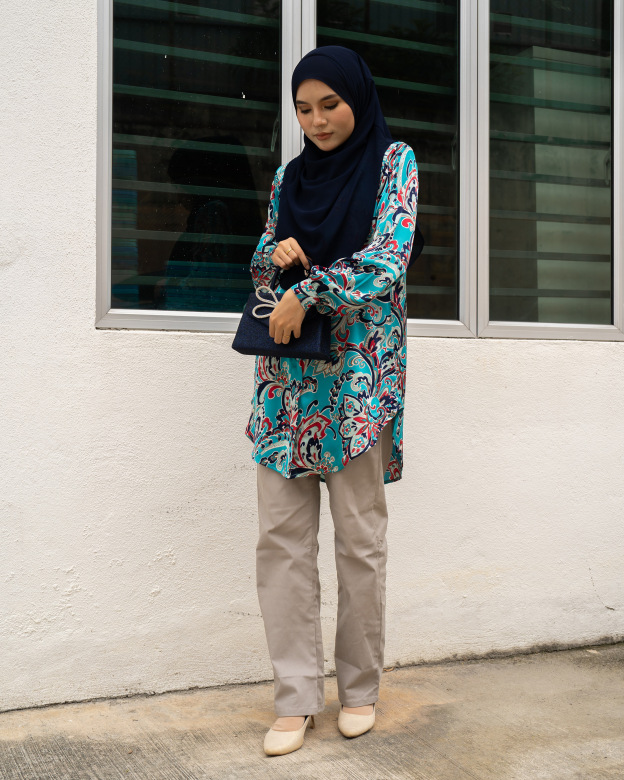 Blouse Nazifa - Luna Blue