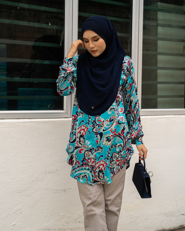 Blouse Nazifa - Luna Blue