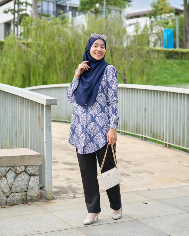 Blouse Nazifa - Midnight Blue
