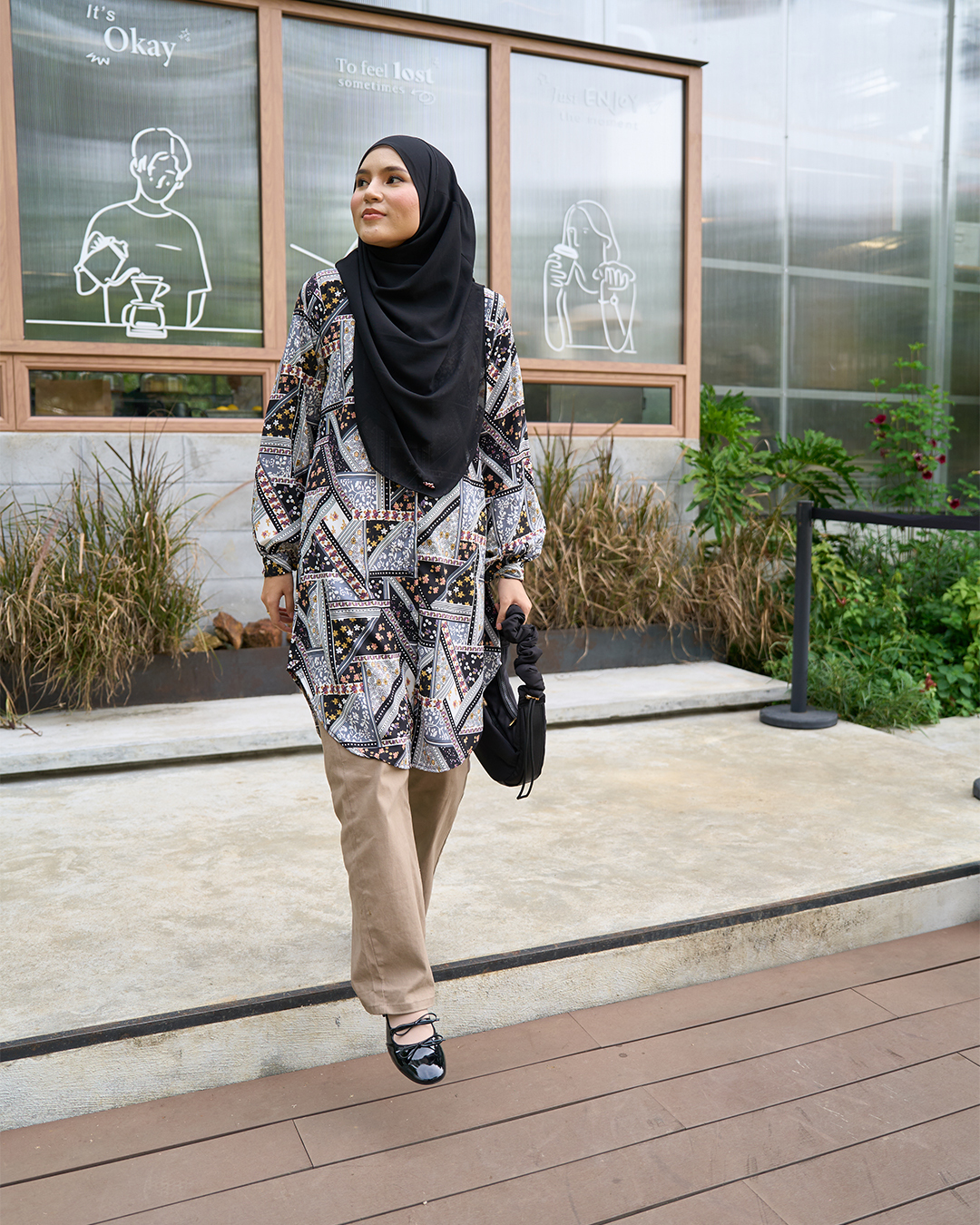 Blouse Nazuha - Black Victoria