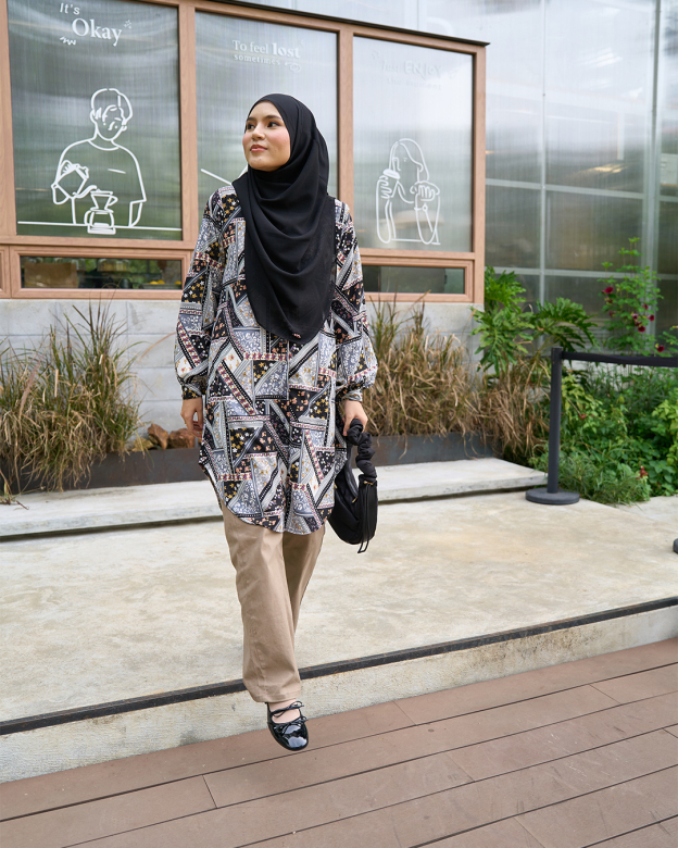 Blouse Nazuha - Black Victoria