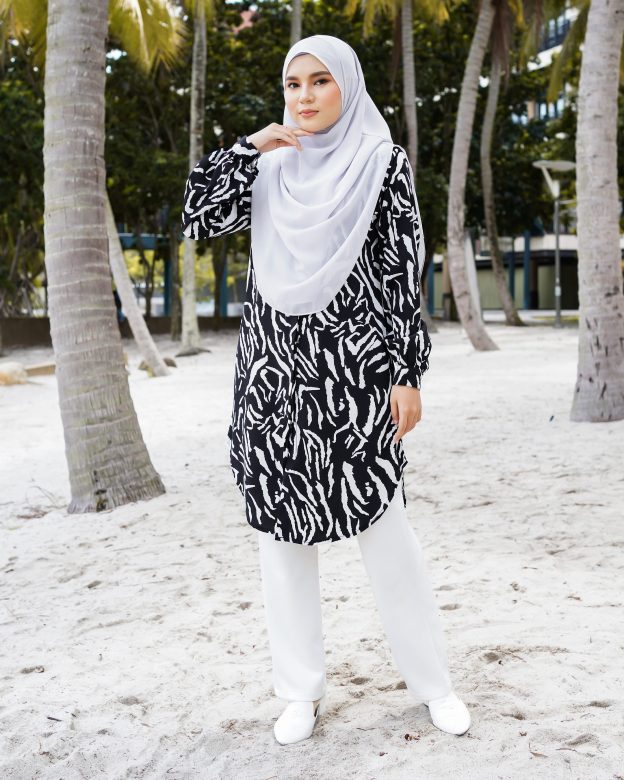 Blouse Nazuha - Blackie White