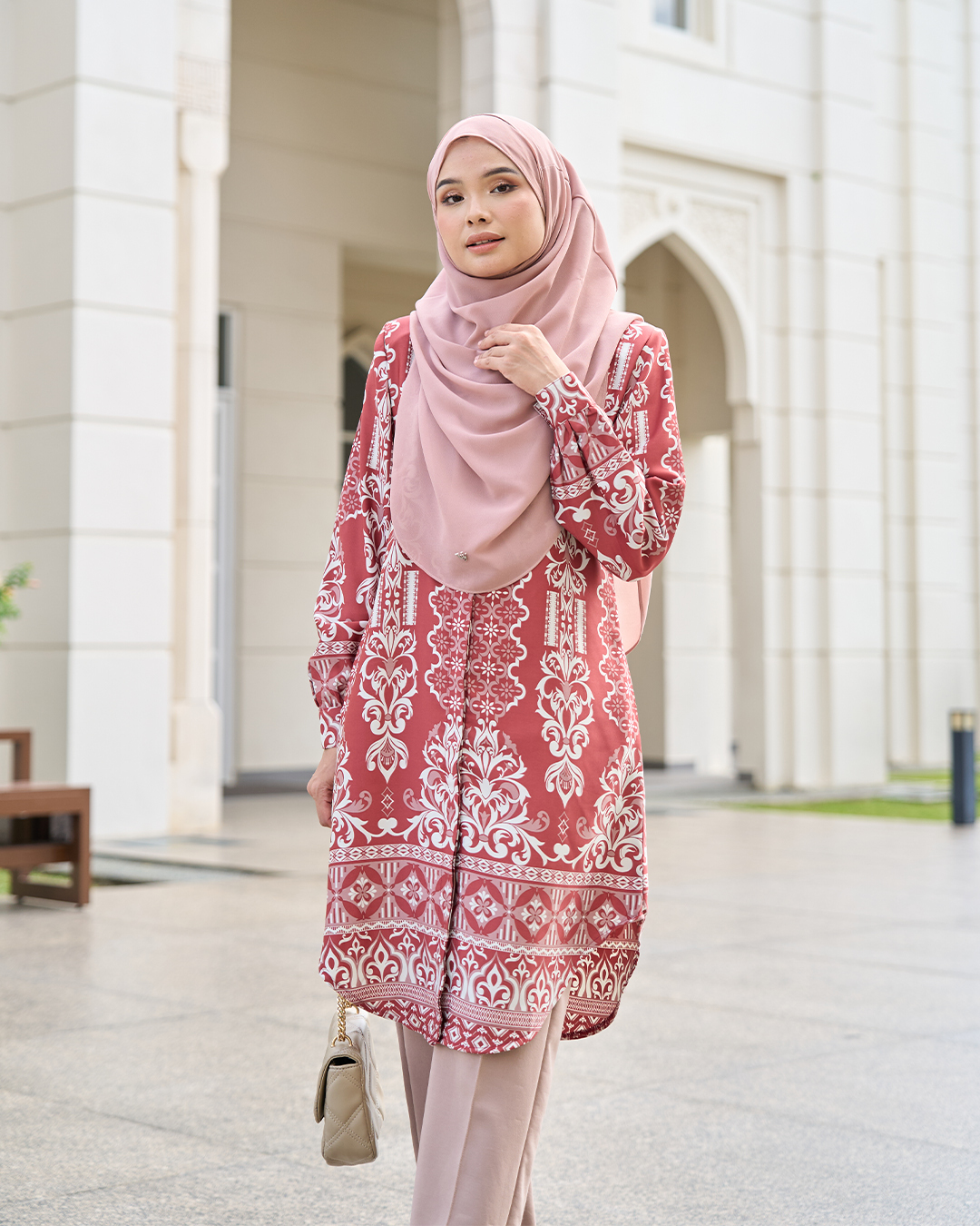 Blouse Nazuha – Enchanted Scarlet